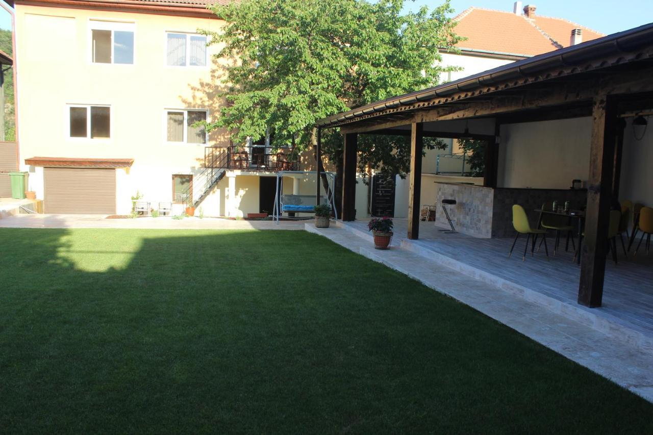 Vila Pretty Garden Orşova Exteriér fotografie