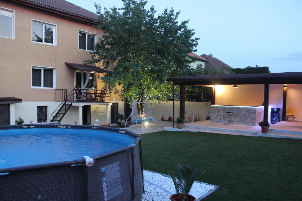 Vila Pretty Garden Orşova Exteriér fotografie